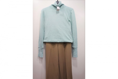 古着屋のパステルカラー