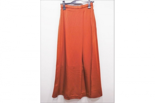 古着屋のロングスカート