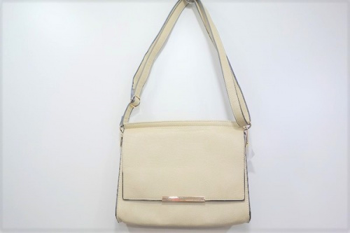 古着屋のバッグ