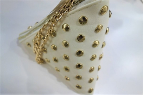 リサイクルのポーチ