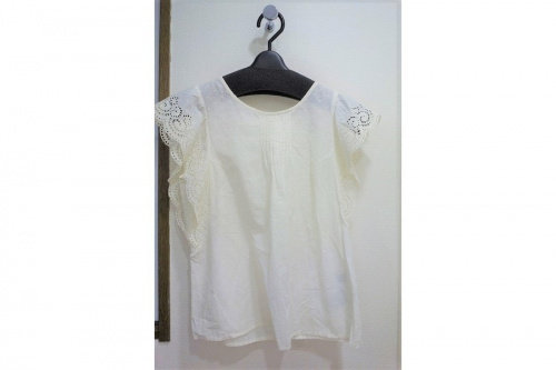 ブラウスの古着