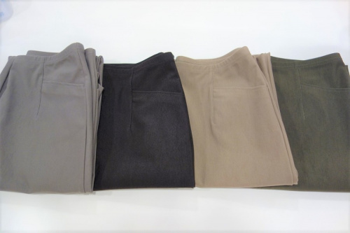 ストレッチパンツの川崎