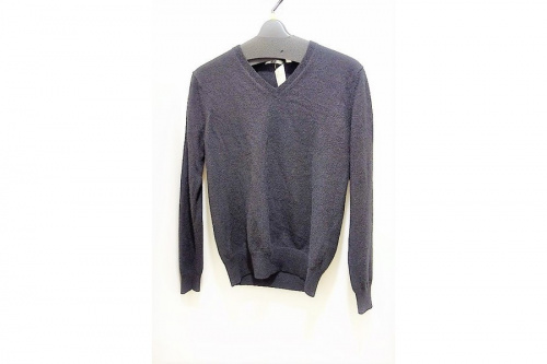 秋服のトップス