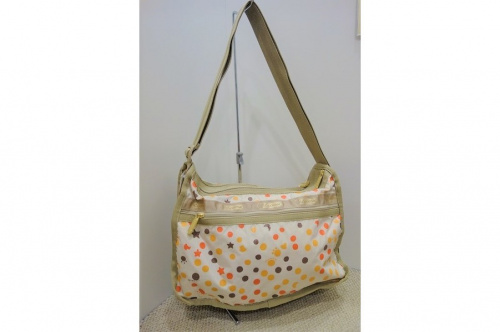 LeSportsacのレスポートサック