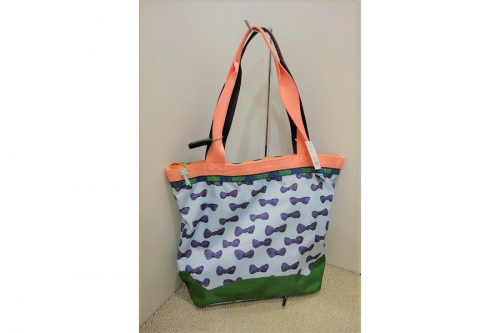 バッグのポーチ