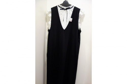 サロペットのカジュアル