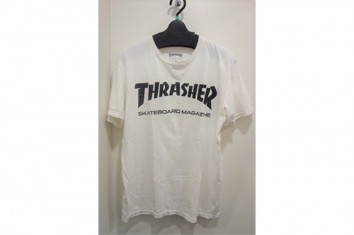 TシャツのTHRASHER