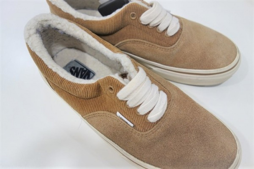 スニーカーの古着屋