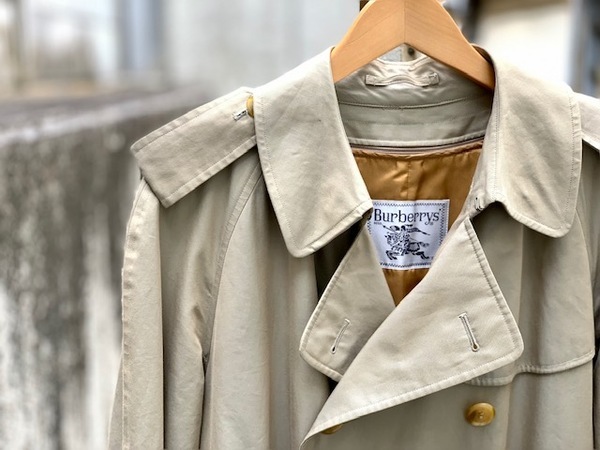 Burberrys (バーバリーズ)より、ノバチェックトレンチコート入荷しま