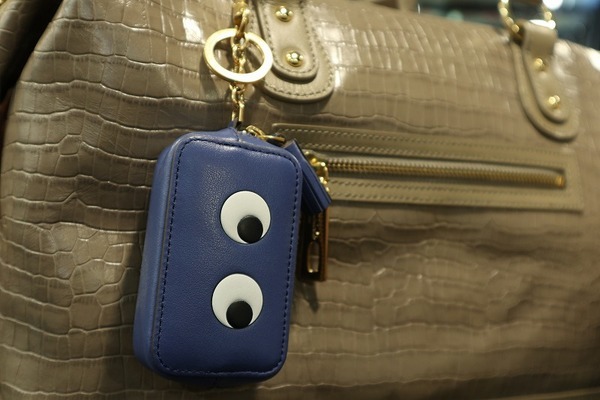 ANYA HINDMARCH(アニヤ ハインドマーチ)よりEYES COIN PURSE ANYA HINDMARCH(アニヤ ハインドマーチ)よりEYES COIN PURSE