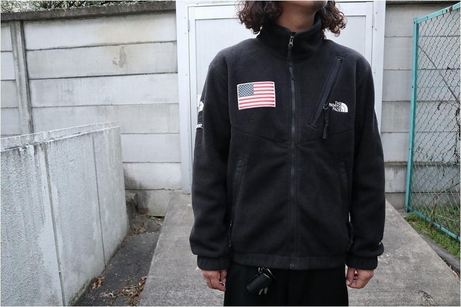 SUPREME×THE NORTH FACE からコラボ星条旗ポーラテックフリース