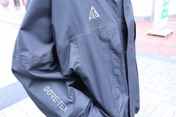 Amazon.co.jp: NIKE ナイキ NRG ACG プレミアムライト フーディ ジャケット メンズ M(身長155-176㎝) アウター  アウトドア 国内正規品 CD7651325 : ファッション