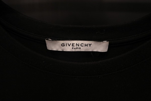 GIVENCHY/ジバンシー】よりシグネチャーロゴTシャツ(SIZE XXL)が