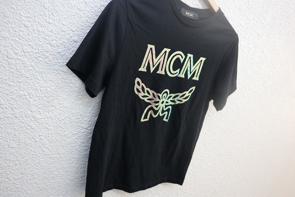 MCM/エムシーエム】よりホログラムロゴTシャツ（SIZE S）が入荷致し 