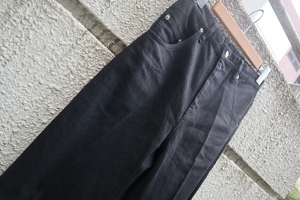 NEON SIGN/ネオンサイン】よりストレートデニムスラックス（SIZE 42 