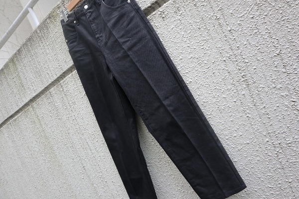 neon sign 19ss denim slacks