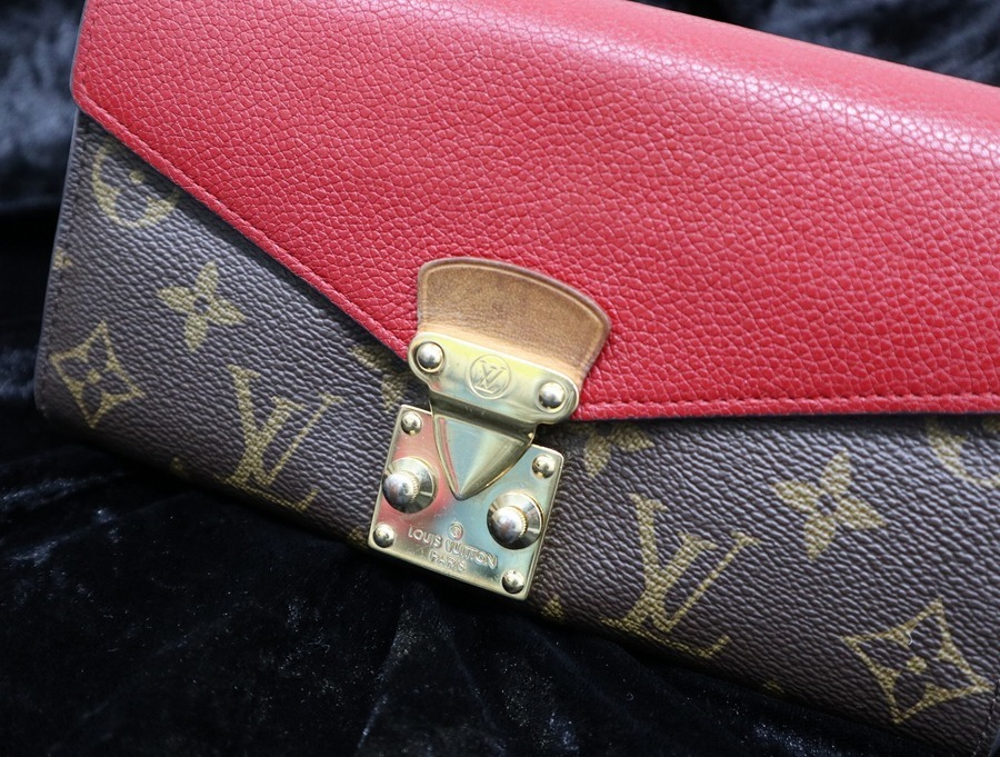 LOUIS VUITTON/ルイ ヴィトン】よりポルトフォイユ・パラス長財布が  