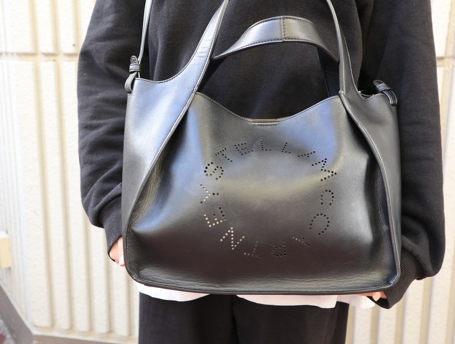 お得好評】STELLA MCCARTNEY ステラ ロゴ トート バッグ ブラック W5XOf-m45996703677トートバッグ 