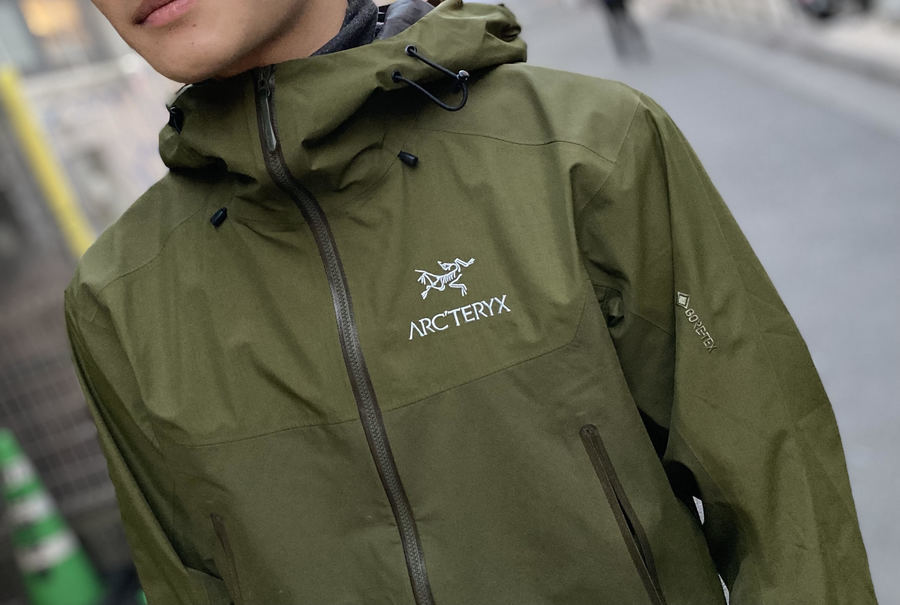 都市型機能服で人気を博す今大注目のブランド【ARCTERYX/アークテリクス】からベータSLハイブリッドジャケット（SIZE XS）が買取入荷