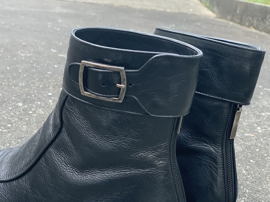 モードファッションの定番ブランド【Saint Laurent Paris / サン 