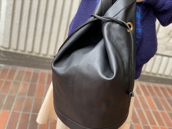 人気のスーパーブランド【HERMES / エルメス】よりレザーマリーン