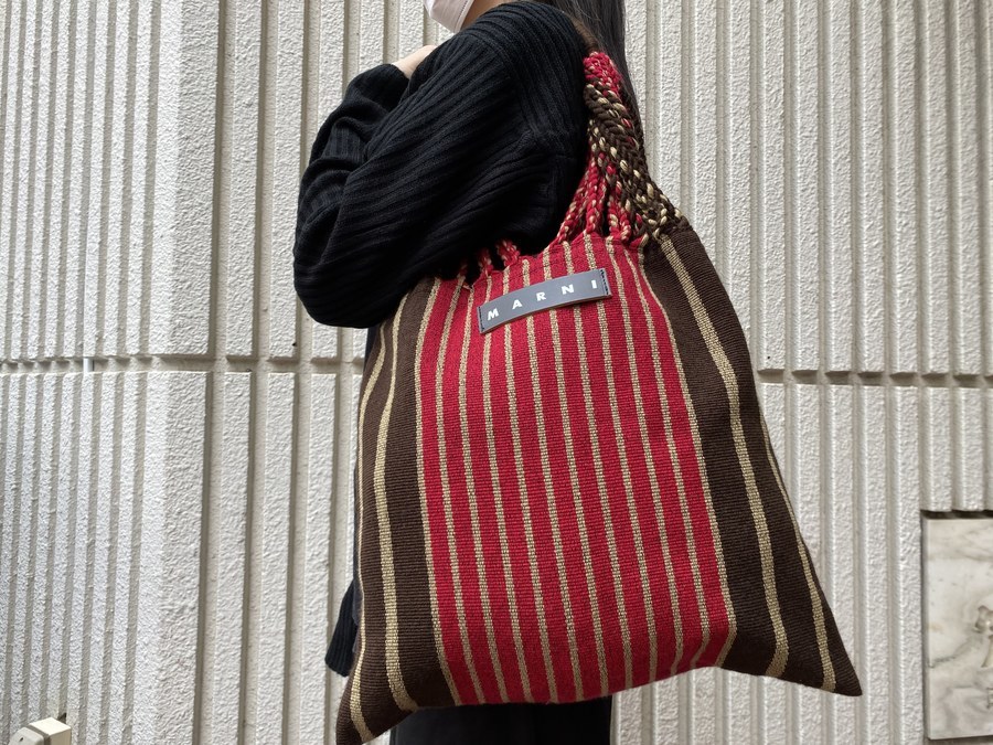 ⚠️最終値下げ8/15まで！ MARNI ハンモックバッグ ポピーレッド 正規 