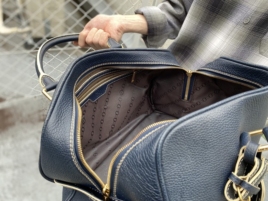ラグジュアリーブランド【LOUIS VUITTON/ルイ ヴィトン】より