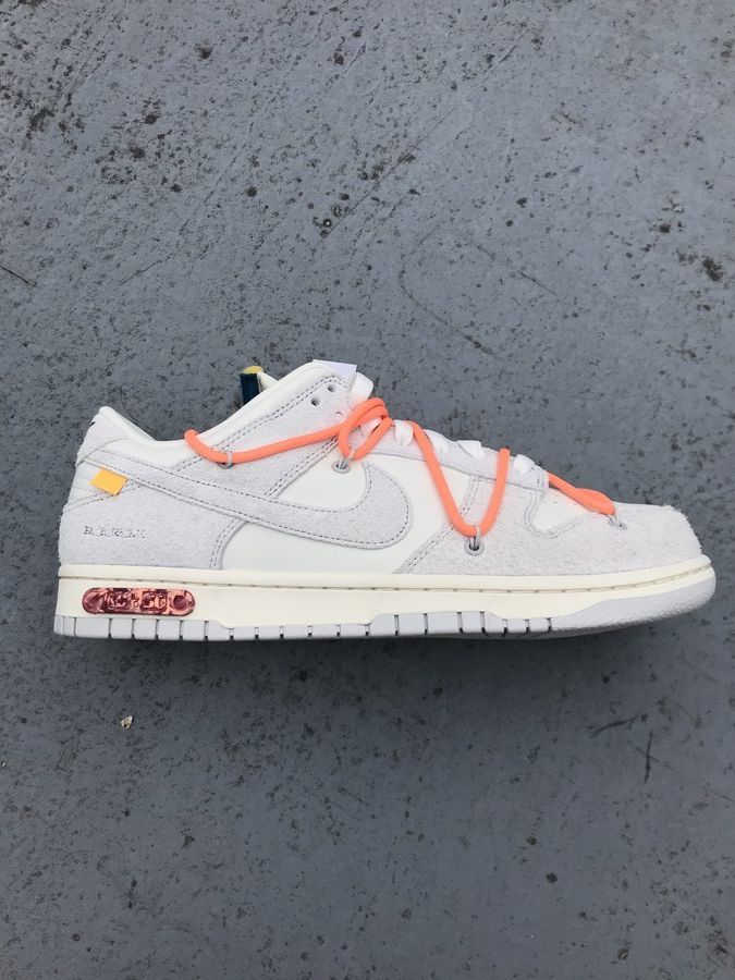 ストリートブランド【NIKE×Off-White/ナイキ×オフホワイト】より ストリートブランド【NIKE×Off-White/ナイキ×オフホワイト】より