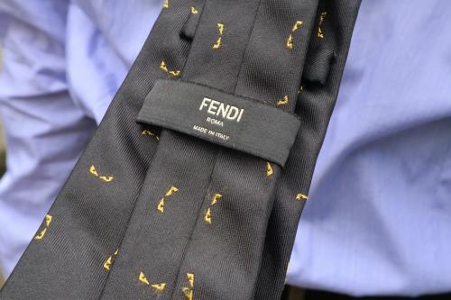 FENDI】フェンディより、定番モンスターネクタイBAG BUGS EYE