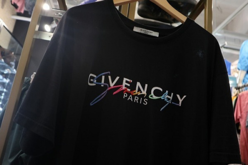 GIVENCHY/ジバンシー】よりシグネチャーロゴTシャツ(SIZE XXL)が入荷 