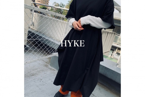 【新品タグ付】HYKE ハイク ドレス ワンピース　クロシェッドセータードレス 注目のブランド【HYKE/ハイク】よりビッグフィットカットソードレス