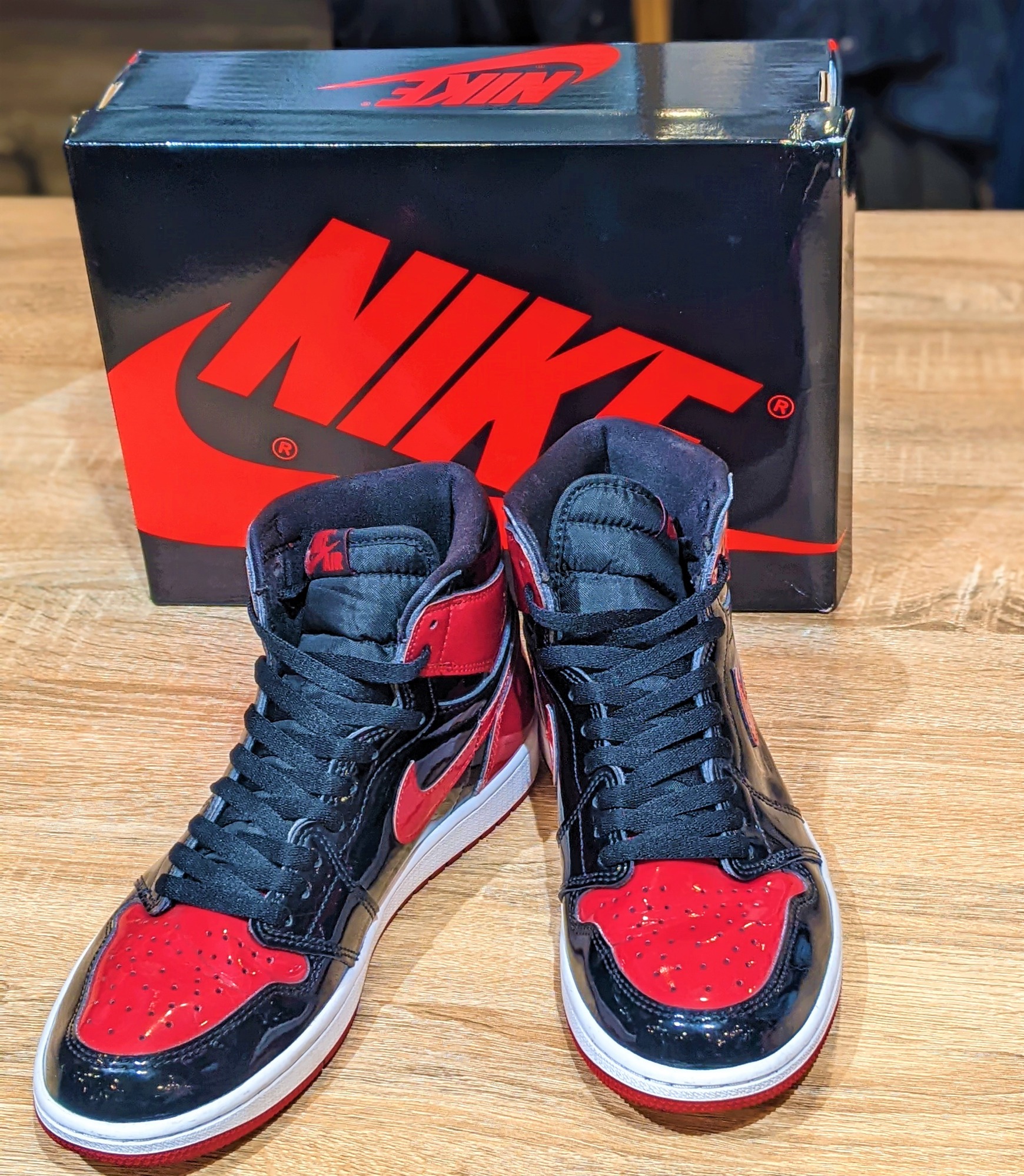 NIKE / ナイキ 】より AIR JORDAN 1 RETRO HIGH OGを買取入荷