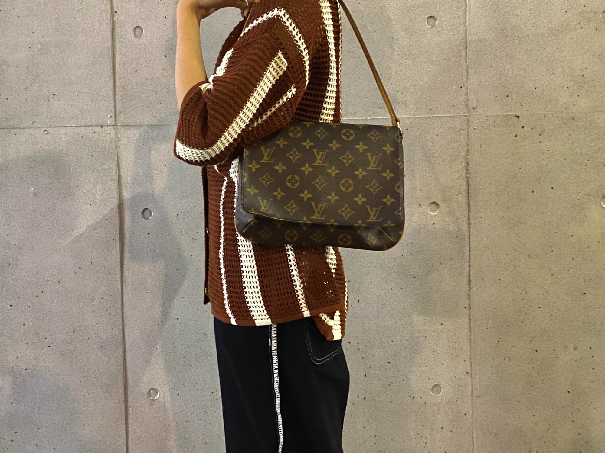 【今日のコーデの主役に♪】Louis Vuitton★ショルダーバッグ LV◇コーデの主役に♪】 Louis Vuitton ショルダー バッグ