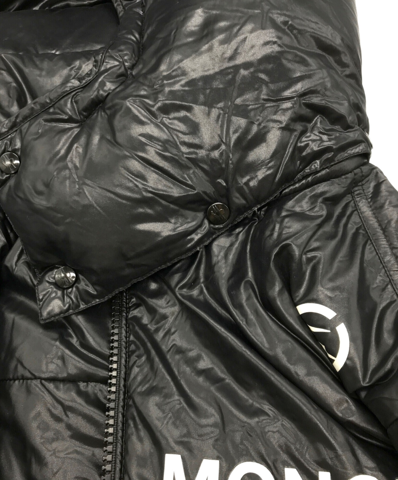 即完売モデル】Moncler x FRGMT！「オールオーバーロゴダウン」を徹底