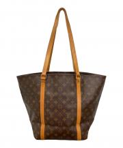 「ラグジュアリーブランドのLOUIS VUITTON 」