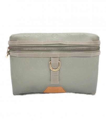 「ラグジュアリーブランドのLOUIS VUITTON 」