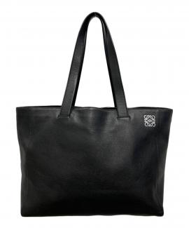 「ラグジュアリーブランドのLOEWE 」