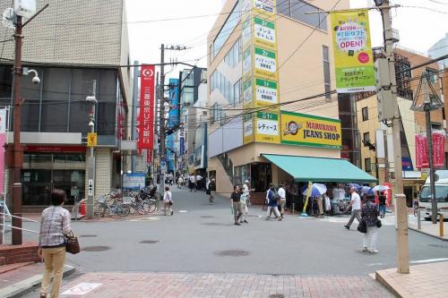 小田急線の町田駅