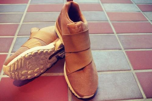 アディダスのユナイテッド アローズ