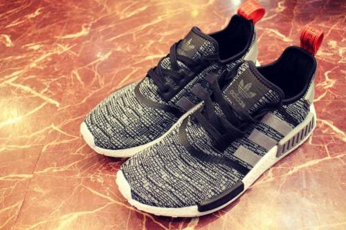 スニーカーのナイキ