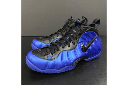 シューズ・バッグのスニーカー