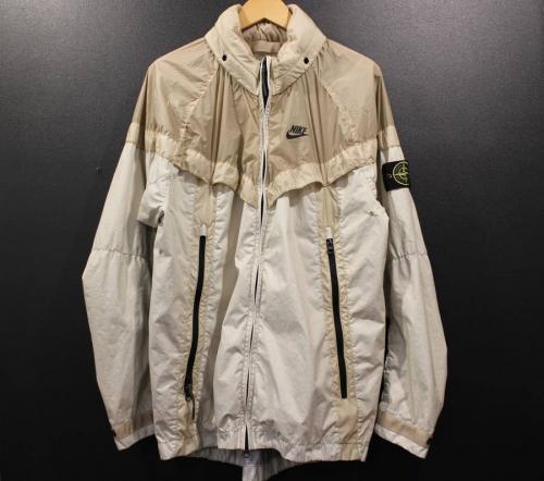 STONE ISLANDのナイキ
