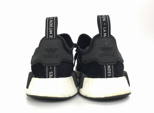 スニーカーのadidas