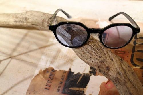 サングラスのレイバン