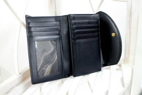 ブランドの財布