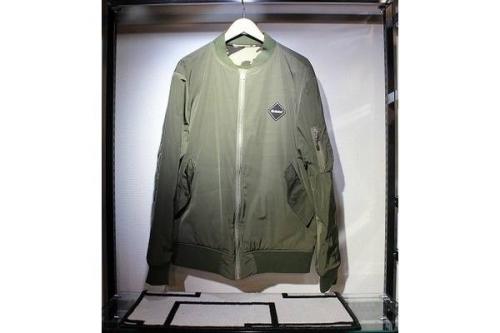 メンズのトップス