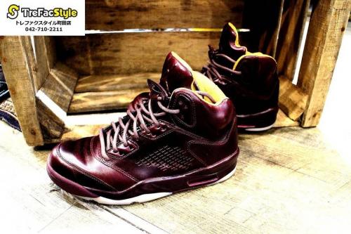 スニーカーのNIKE