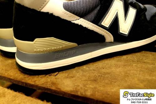 スニーカーのニューバランス