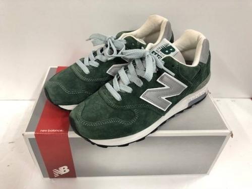 NEW BALANCEのスニーカー