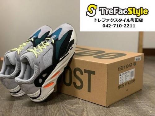 YEEZY BOOST 700